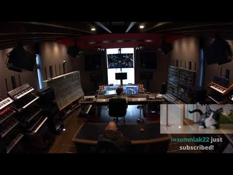 Deadmau5 Plays "A Seed" On Twitch Stream