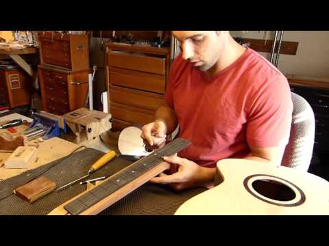 Dan Voight builds his first guitar