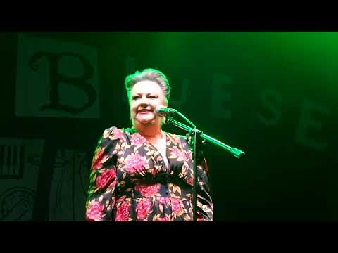 🎵 Kaz Hawkins -  performing live in Poland - Feelin' Good