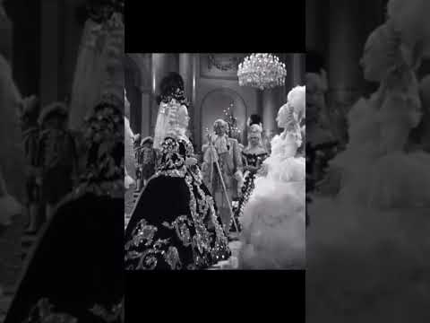 Norma Shearer and Gladys George in “Marie Antoinette” (1938)