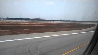 Take off Bangalore Airport : Airplane ride from delhi to bangalore to delhi : Year 2015 #askdushyant