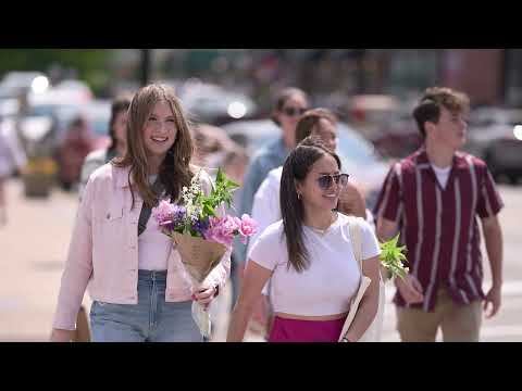 Smith's interviews Indiana Peony Festival