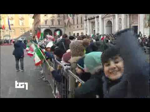 §.1/- GIORNATA 2019 del TriColore (Bandiera) italiano TG1 07 01 2019 moniti di Mattarella