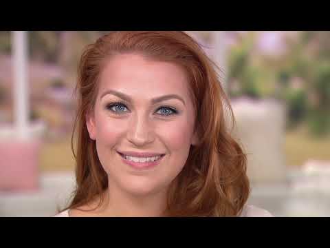 Doll 10 Cheek to Chic Rouge- und Konturpalette mit Modellierpinsel auf QVC