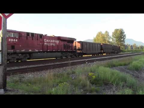 Trains BC 2016: CP 862 (Coal) W/ DPU @ Matsqui Jct. BC Canada 21JUL16 ES44AC 9350 Leading