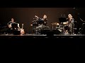 Donder en  Apeland, Dave Douglas