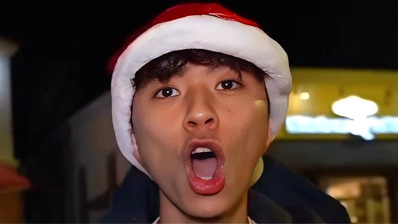 Streamer Has Meltdown When Told Not to Film