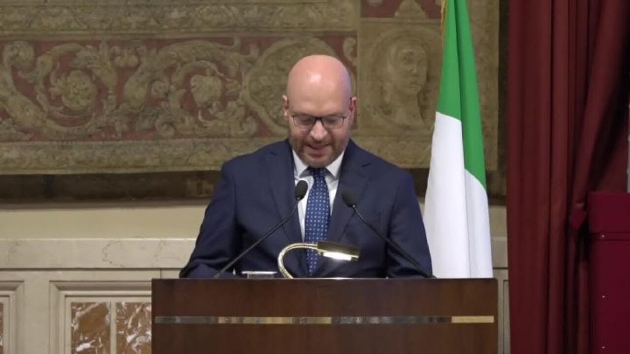 Lorenzo Fontana: Contro abusi su minori prima tutela in famiglia e scuola, sinergia con Istituzioni