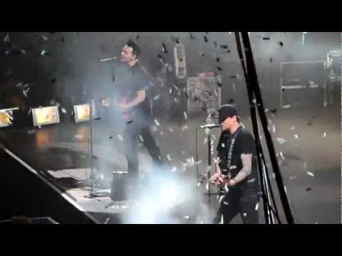 Blink 182 - Dammit Live 19/06/2012