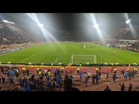 "QUIERO QUEMAR EL GALLINERO " Barra: La 12 &bull; Club: Boca Juniors &bull; País: Argentina