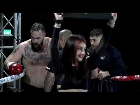 IT'S FIGHT TIME: SCHÖN vs DELIAHMET | FULL TIME