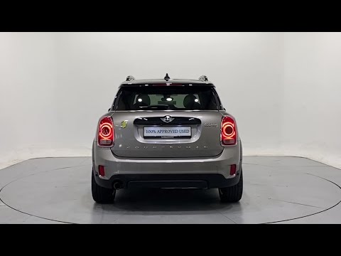 MINI Cooper Cooper Auto - Image 2