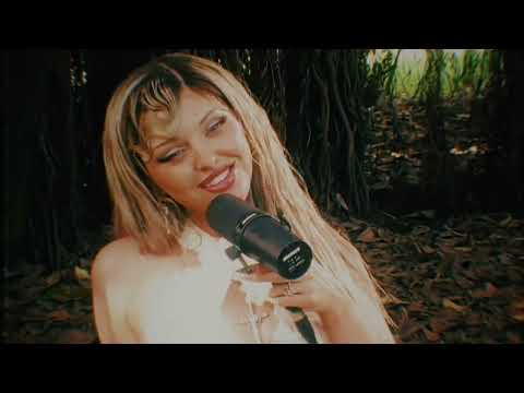 Larissa Lambert - Hurts Anymore (acoustic) [Live]