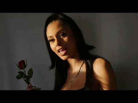 Miah-Sharelle - Knew Dis [Official Video]