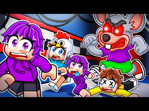 Escape CHUCK E CHEESE In Roblox With MY FRIENDS