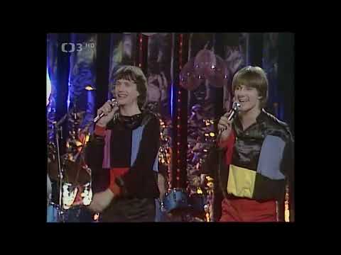 Petr Kotvald a Stanislav Hložek - Holky z Naši Školky