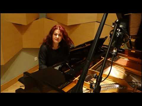 Fanny Koutzarova plays Bach