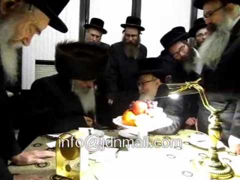 Rabbi Dushinsky Visits Skvere Rebbe - Adar II 5771