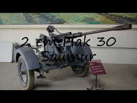 How to pronounce 2 cm Flak 30 Saumur in Dutch?