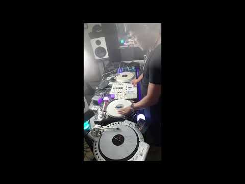 Skratch Vlog S. 14 E. 3 Cutting Edge 71 Tablist reviews DIRT STYLE DICTIONARY 30TH Rec Test (n. 256)