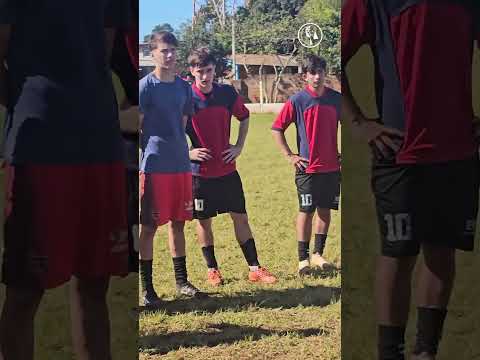 Argentinos Juniors buscó talentos en Puerto Leoni  Jóvenes futbolistas...