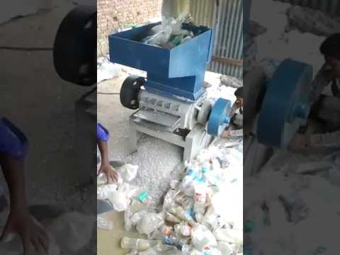 Pet bottle scrap grinder