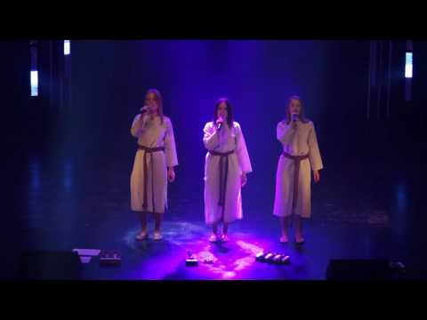 "Lāsītes" - Acis veras, aizveras