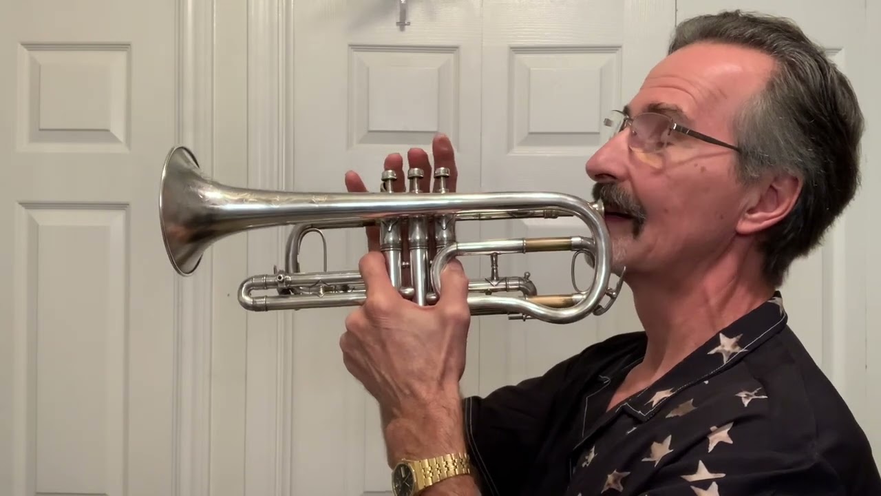 Rare 1915 King Bb/A Improved Perfecto #2 Cornet. Made by H.N.White Co HAPPY NEW YEAR! Auld Lang Syne