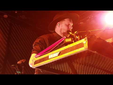 SOHN - Signal (LIVE, Front Row 1080p HD, Boston 3/30/2017)