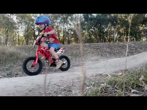 Video Thumbnail for 10 Amelia Circuit, Hidden Valley