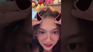 Download lagu You Have To See Her Reaction 😆😂| BIGO Live Streaming ❤️👀| #BigoLive #BigoLiveStream #Viral #Bigo  mp3