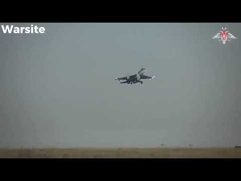 Russian 🇷🇺 Sukhoi Su-35 fighter jet in combat action in Ukraine 🇺🇦.