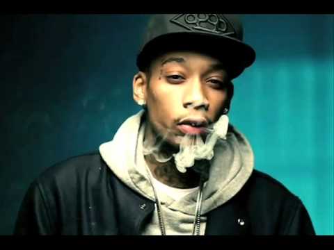 Everything, Everything  -  Wiz Khalifa (Feat. Iamsu!, Berner, JR Donato & Kool John)