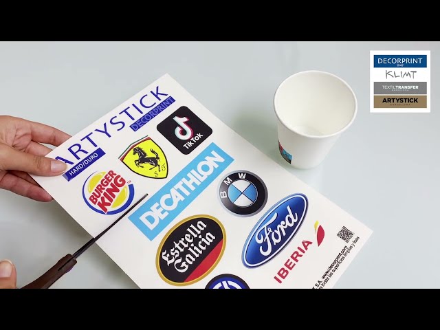 Vídeo relacionado con Artimagen Pegatina Escudo Vertical Málaga 50x85 mm.