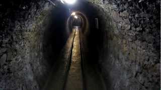 preview picture of video 'Visiter la Slovénie - Dans la mine d'Idrija'