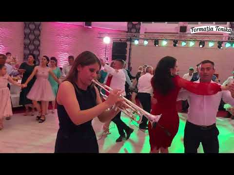 Tonika &Bianca Fodor - Sarbe trompeta (formatie nunta Iasi, Vaslui, Barlad, )