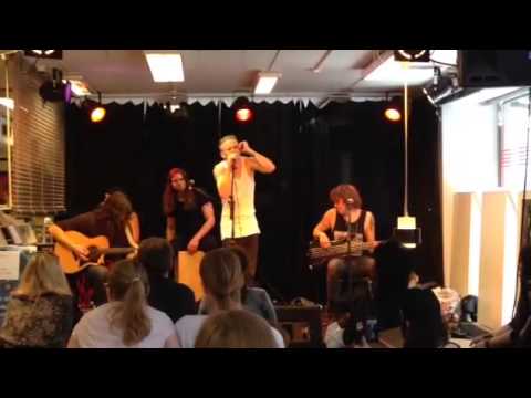 H.E.A.T - Mannequin Show (unplugged in Malmö)