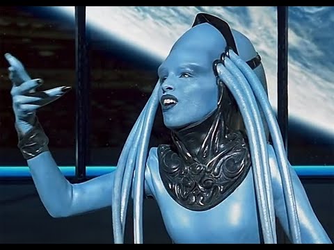 Elizaveta Bokova singing Plava Laguna Dance from 5th Element movie