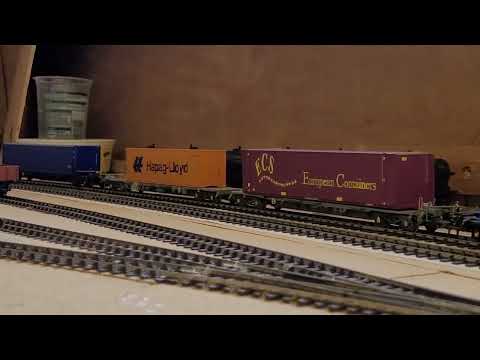 Bumblebee1 (90026) Solo on a southbound 4Z25 path through Rose Heath