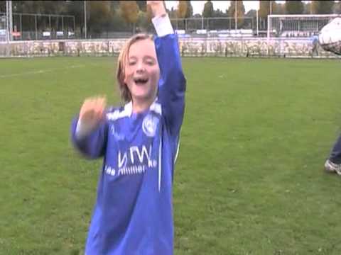 2015-10-24 - Boeimeer F1 - Madese Boys F1 - blij dat ze gewonnen hebben!