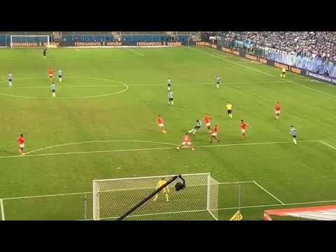 Gol do Suárez visto da arquibancada 🇪🇪 #grêmio #grenal #suarez