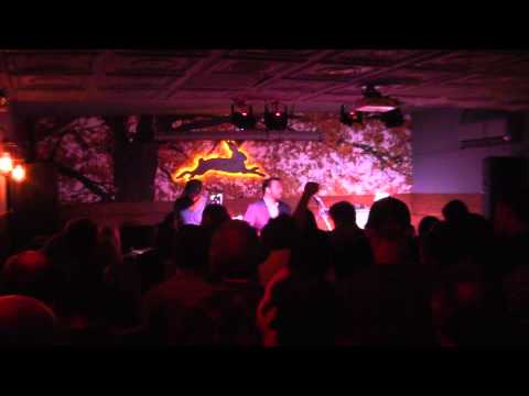 "In The Middle" By The New Mastersounds - Live At The Hideout 2014-10-01