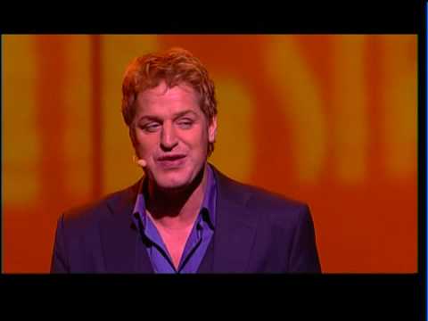 Musical to the Max - Tony Neef zingt 'Je redt het niet op Broadway'