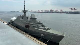 シンガポール海軍のフォーミダブル級フリゲート艦「RSS ステッドファスト」が東京国際クルーズターミナルに入港