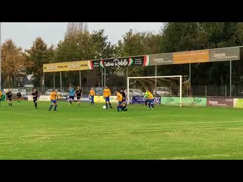 20171104 SV Nootdorp JO13-1 -  FC Zoetermeer JO13-1 3-2 - Doelpunt 2-1