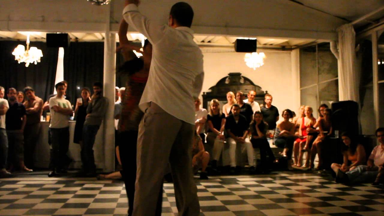 Tate Di Chiazza y Mariángeles Caamaño en La Bicicleta! 3