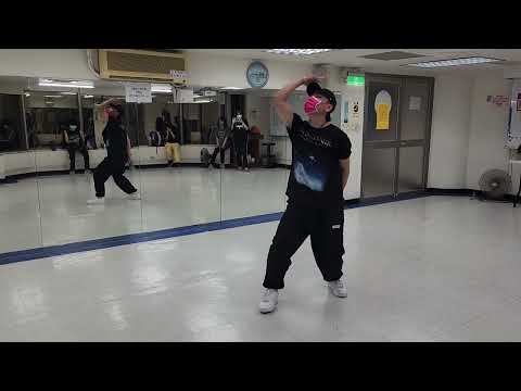 220524 TIPPY TOES - XG