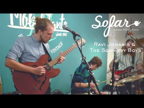 Ravi Johanis & The Schwifty Boys - Nothing But A Dream | Sofar Aachen
