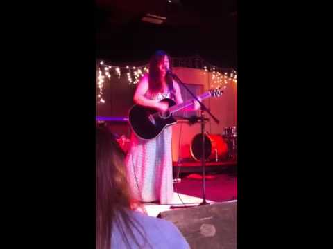 download lagu mp3 mp4 Labirdie, download lagu Labirdie gratis, unduh video klip Labirdie