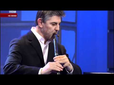 Theodosii Spassov & Heavenly Strings-Gipsy Dance.wmv